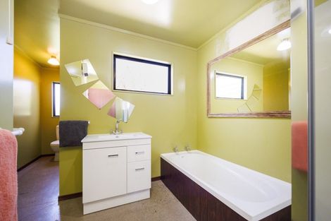 Photo of property in 135 Zigzag Road, Pohangina, Feilding, 4775