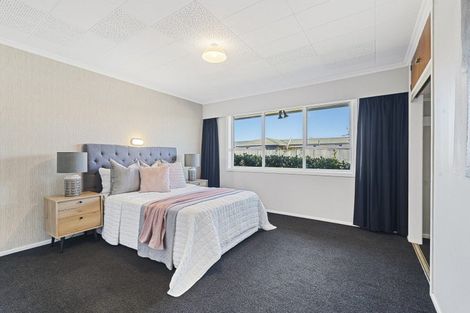 Photo of property in 12 Saxton Road, Upper Vogeltown, New Plymouth, 4310