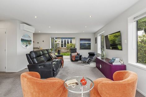 Photo of property in 14a Ferry Street, Seatoun, Wellington, 6022