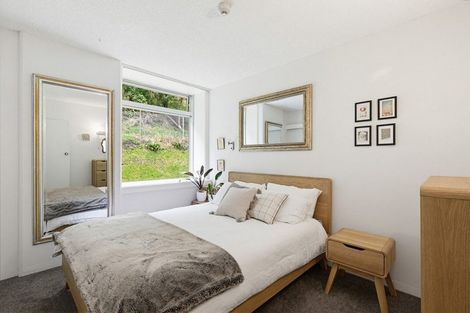 Photo of property in Jerningham Apartments, 20 Oriental Terrace, Oriental Bay, Wellington, 6011