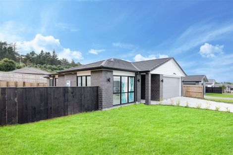 Photo of property in 42 Westmuir Crescent, Pokeno, 2402
