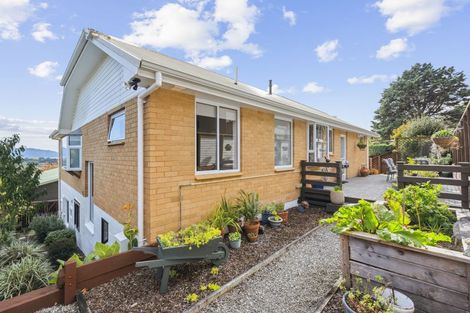 Photo of property in 49 Kakariki Grove, Waikanae, 5036