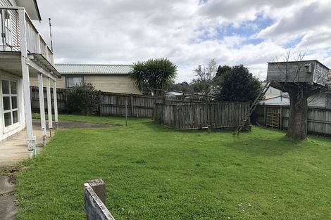 Photo of property in 86 Harrington Road, Henderson, Auckland, 0610