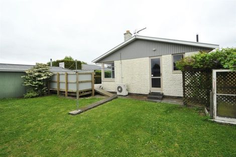 Photo of property in 37 Greendale Avenue, Avonhead, Christchurch, 8042