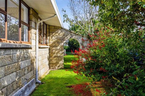 Photo of property in 240 Waihi Road, Hawera, 4610