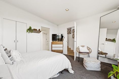 Photo of property in 17 Javelin Close, Gulf Harbour, Whangaparaoa, 0930