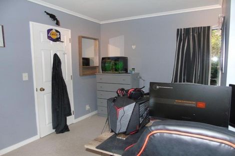 Photo of property in 26 Ramphal Terrace, Khandallah, Wellington, 6035