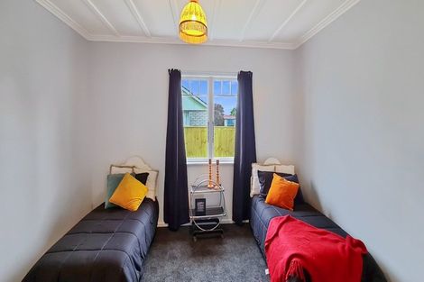 Photo of property in 23 Ross Street, Marton, 4710