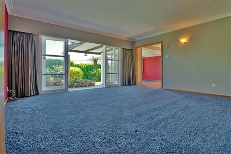 Photo of property in 16a Howard Road, Taradale, Napier, 4112
