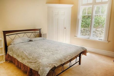 Photo of property in 20 Adderley Terrace, Ravensbourne, Dunedin, 9022