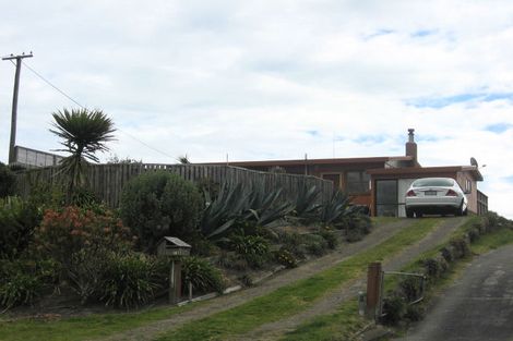 Photo of property in 13 Kent Avenue, Waitarere Beach, Levin, 5510