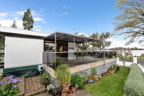 Photo of property in 11 Lake Domain Drive, Frankton, Hamilton, 3204