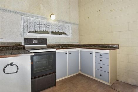 Photo of property in 1/23 Craigbank Avenue, New Lynn, Auckland, 0600