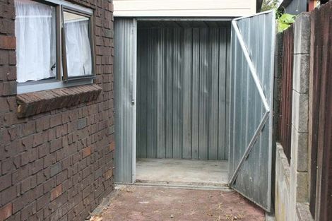 Photo of property in 12 Pipitea Place, Massey, Auckland, 0614