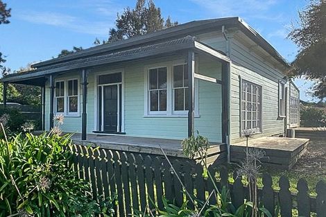 Photo of property in 7 Dee Street, Otane, 4202