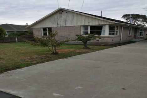 Photo of property in 18 Vivian Street, Burwood, Christchurch, 8083