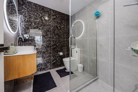Photo of property in 16d Balgowan Terrace, Conifer Grove, Takanini, 2112