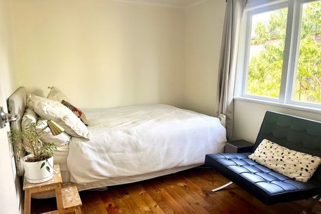 Photo of property in 1/31 Raines Avenue, Forrest Hill, Auckland, 0620