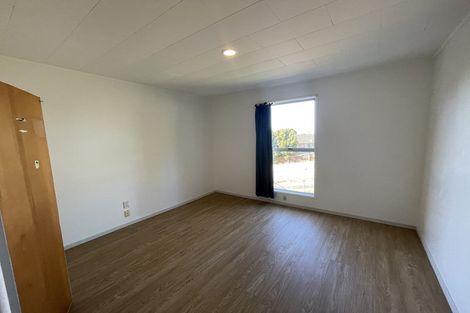 Photo of property in 1 Hewlett Road, Massey, Auckland, 0614