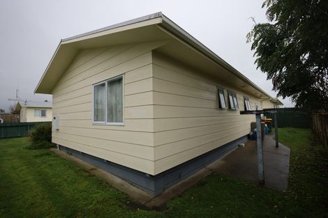 Photo of property in 16f Harris Street, Te Puke, 3119