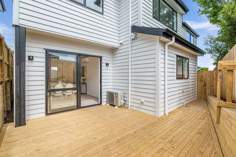 Photo of property in 49b Vera Road, Te Atatu South, Auckland, 0610