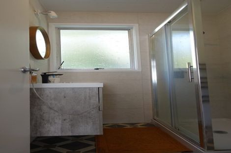 Photo of property in 78 Awaruku Road, Torbay, Auckland, 0630