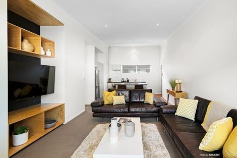 Photo of property in 8/123 The Parade, Island Bay, Wellington, 6023