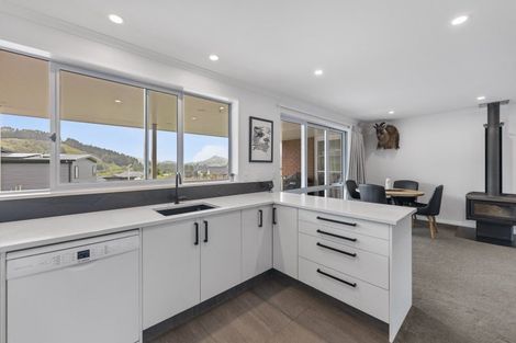 Photo of property in 20a Fairview Terrace, Sawyers Bay, Port Chalmers, 9023