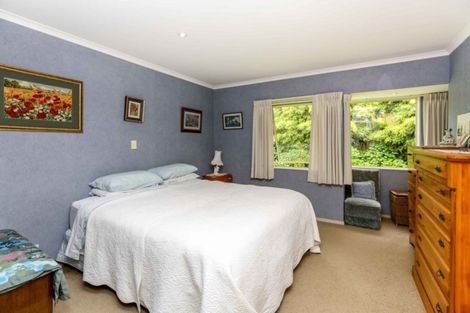 Photo of property in 1 Orlando Close, Frankleigh Park, New Plymouth, 4310