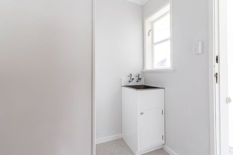 Photo of property in 22 Moheke Avenue, Roslyn, Palmerston North, 4414