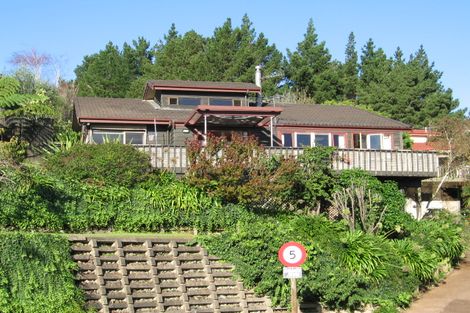 Photo of property in 8 Proteus Place, Half Moon Bay, Auckland, 2012