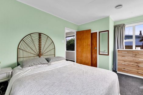 Photo of property in 31 Paritutu Road, Spotswood, New Plymouth, 4310