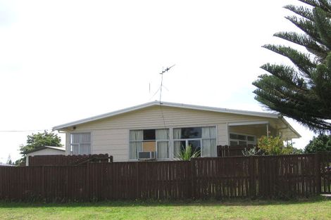 Photo of property in 125a Lancaster Road, Beach Haven, Auckland, 0626