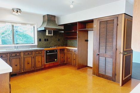 Photo of property in 17 Hamish Place, Sunnyhills, Auckland, 2010
