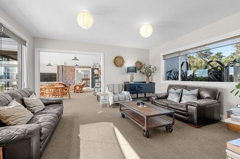 Photo of property in 104 White Rock Road, Martinborough, 5781