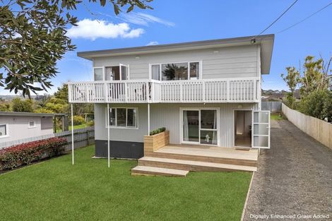 Photo of property in 8 James Mcleod Road, Shelly Beach, Helensville, 0874