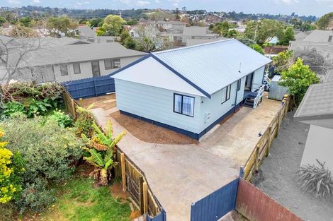 Photo of property in 12 Cameron Place, Ranui, Auckland, 0612