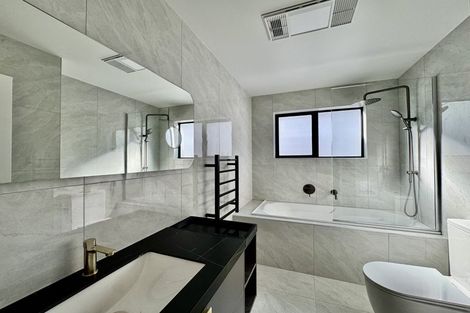 Photo of property in 25b Jandell Crescent, Bucklands Beach, Auckland, 2014
