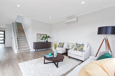 Photo of property in 10 Riroriro Road, Hobsonville, Auckland, 0616