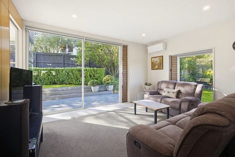 Photo of property in 7 Pikitanga Close, Tawa, Wellington, 5028