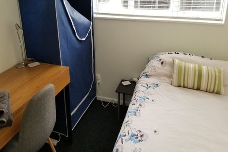 Photo of property in 21 Arden Place, Oakura, 4314