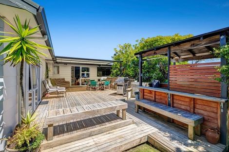 Photo of property in 28 Gilshennan Valley, Red Beach, 0932