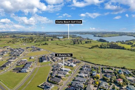 Photo of property in 9 Mutetai Road, Clarks Beach, 2122