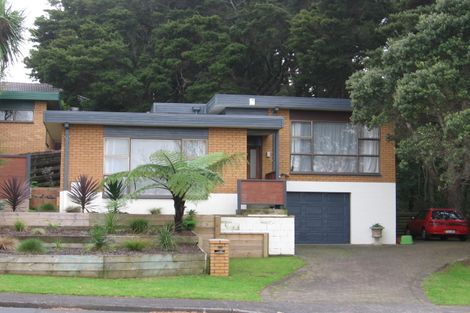 Photo of property in 2/166 Everglade Drive, Totara Heights, Auckland, 2105