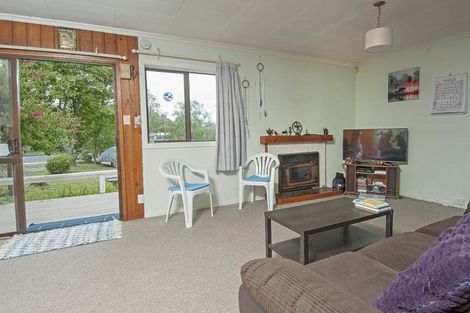Photo of property in 21 Ranui Station Road, Ranui, Auckland, 0612