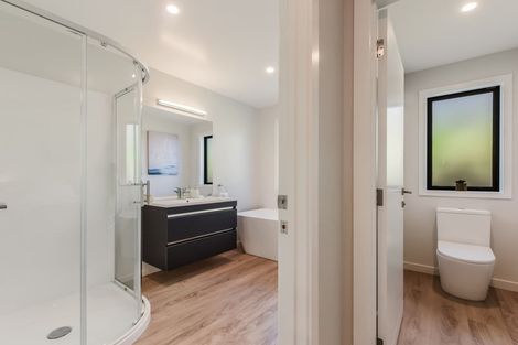 Photo of property in 18 Hill Tops Way, Stoke, Nelson, 7011