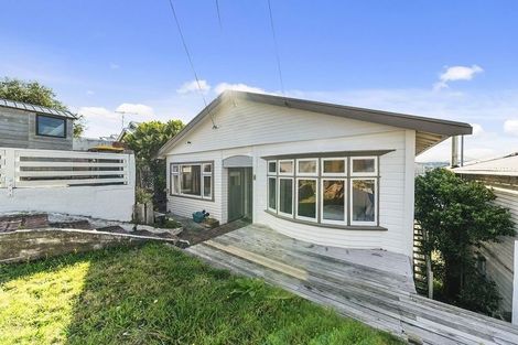 Photo of property in 43 Overtoun Terrace, Hataitai, Wellington, 6021