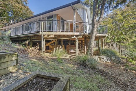 Photo of property in 198 Seaview Road, Westown, New Plymouth, 4310