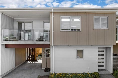 Photo of property in 13d Sealord Place, Clendon Park, Auckland, 2103