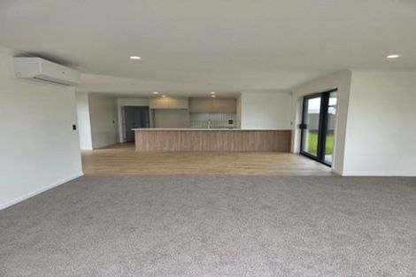 Photo of property in 3 Arohanui Road, Karaka, 2124